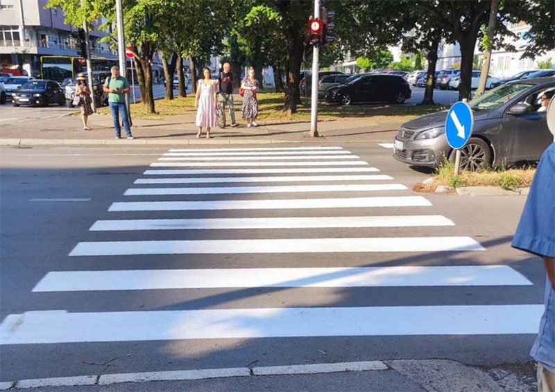 Obnovljena horizontalna saobraćajna signalizacija na više ulica