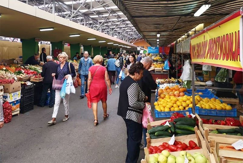 Pogledajte trenutne cijene voća i povrća na banjalučkoj tržnici