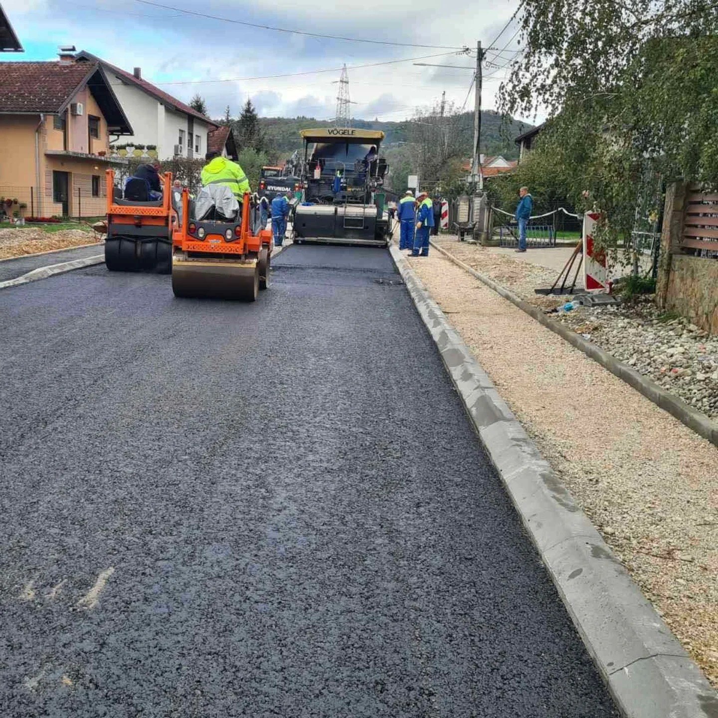 Obustavljen saobraćaj u ulici u naselju Česma